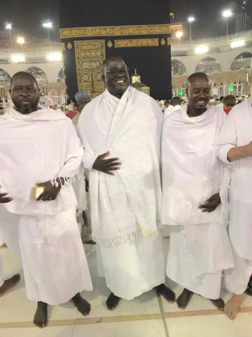 Images Exclusives : Serigne Bass Abdou Khadre Mbacké a fait son oumra