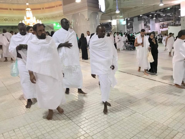 Images Exclusives : Serigne Bass Abdou Khadre Mbacké a fait son oumra