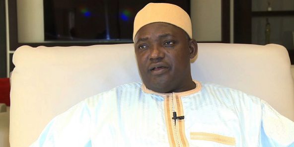 Le Président Adama Barrow décide de maintenir finalement la Gambie dans la CPI, annulant la décision de son prédécesseur Yaya Jammeh