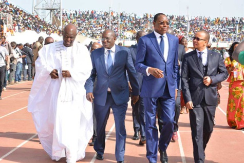 Mankeur Ndiaye et Souleymane Diop version sapeur