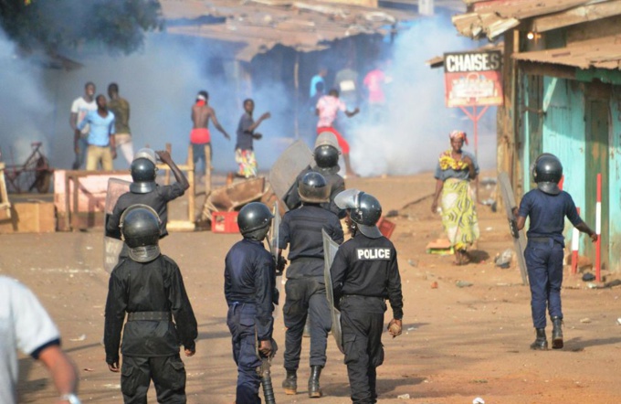 Guinée : au moins 5 morts lors de manifestations pour la réouverture des classes