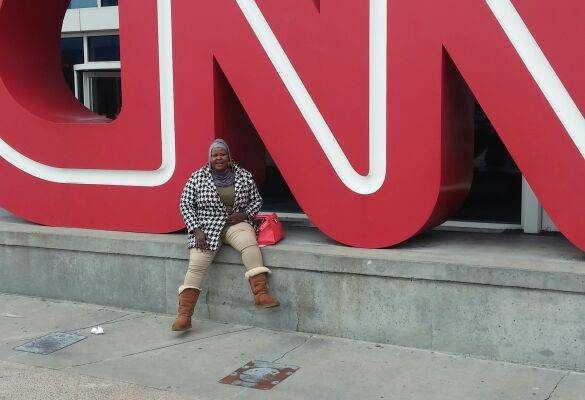 Mère Dial au siège de la chaîne américaine CNN