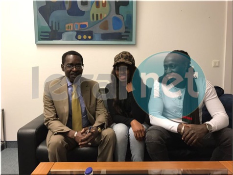 Photos- Queen Biz en tournée européenne, elle passe chez l'ambassadeur du Sénégal en Allemagne!!! 