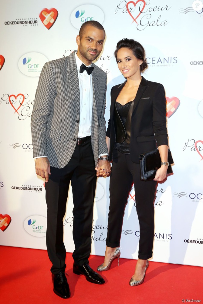 Tony Parker et sa femme Axelle Francine - Personnalités au gala "Par Coeur" pour les 10 ans de l'association "Cekedubonheur" au pavillon d'Armenonville à Paris. Le 24 septembre 2015. © BestImag