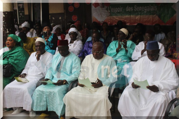 Le grand meeting de la population medinoise,et tous les leaders de l'opposition