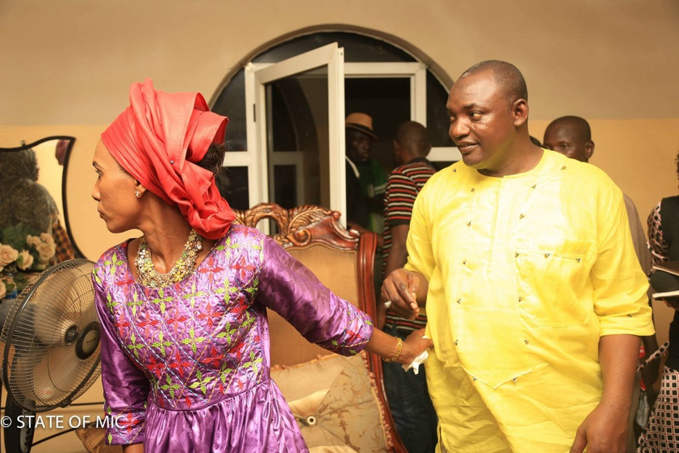 La Première dame d'Adama Barrow, awo bourou keureum ne lâche plus son Président