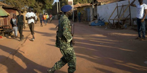 Gambie : Adama Barrow autorise la réintégration de militaires putschistes anti-Jammeh