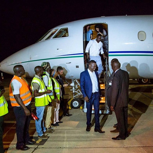Akon en Gambie, les images de son arrivée