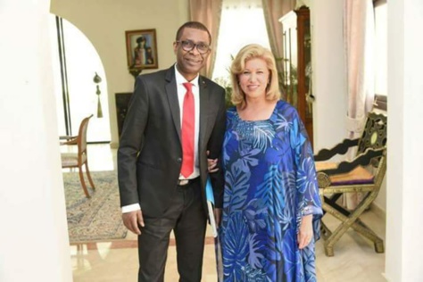 Youssou Ndour avec Dominique Claudine Nouvian Ouattara, la Première dame de Côte d'Ivoire