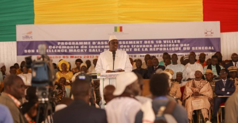 Macky Sall lance un vaste programme d'assainissement de 10 villes pour 60 milliards de francs CFA