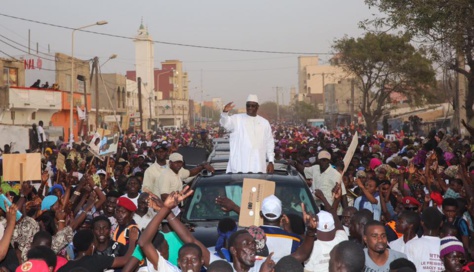 Macky Sall accueilli triomphalement à Saint-Louis (photos)