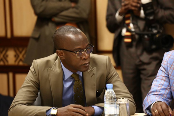Yakham Mbaye:« Sidy Lamine Niasse a organisé un meeting politique en direct avec des opposants juste pour des taxes fiscales qu’il refuse de payer à l’Etat»