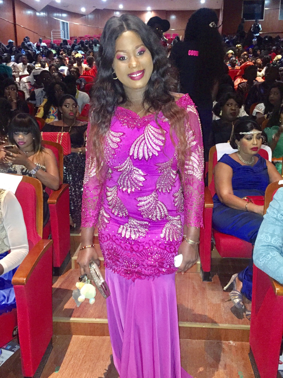 Amina Diop de Walf TV toute souriante au Grand Théâtre 