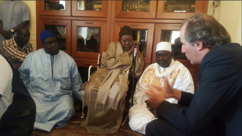 L'Ambassadeur de la France au Sénégal a présenté ses condoléances au Khalife Général des Tidianes, Abdoul Aziz Sy Al Amine (Images)