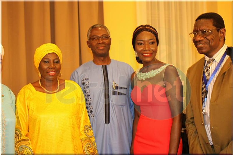 Photos- Coumba Gawlo Seck en quelques clichés lors d'un spectacle