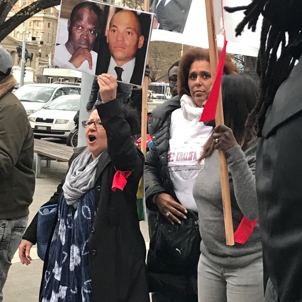 (Images): Manifestation de l'opposition dans les rues de Genéve