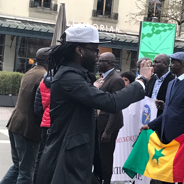 (Images): Manifestation de l'opposition dans les rues de Genéve