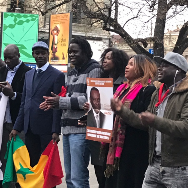 (Images): Manifestation de l'opposition dans les rues de Genéve