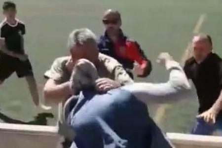 Vidéo-Bagarre générale entre parents lors d'un match de football pour enfants en Espagne: la vidéo qui fait le (bad) buzz