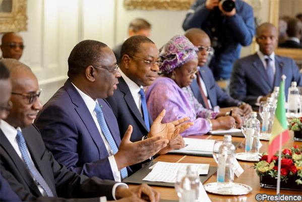 Législatives 2017: Macky Sall exhorte la diaspora à s'inscrire "massivement' sur les listes électorales