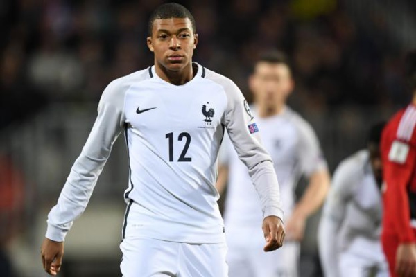 Le «phénomène» Kylian Mbappé encore une fois en Une de la presse espagnole