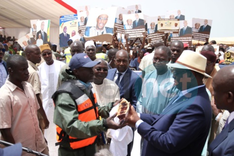Inauguration du Quai de pêche de Potou : Le président Macky adoube son ministre Oumar Guèye
