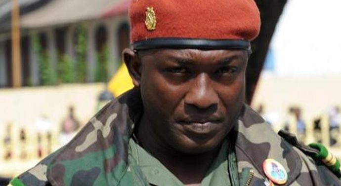 Massacre du 28 septembre 2009 en Guinée: Toumba Diakité mouille des personnalités civiles et militaires, Dadis prêt à retourner à Conakry