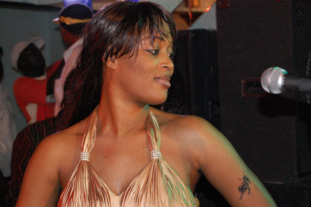 [ PHOTOS - VIDEO ] ENTRETIEN AVEC Titi : ''Je deviens folle quand je prépare un tournage de clip…''