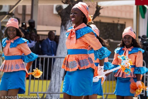 16 photos : Les majorettes de Notre Dame de Dakar et de Kennedy ont assuré lors du défilé