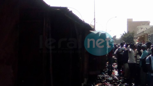 Photos-Le sinistre au marché HLM après l'incendie qui s'est déclaré vers 4h du matin en quelques images!!