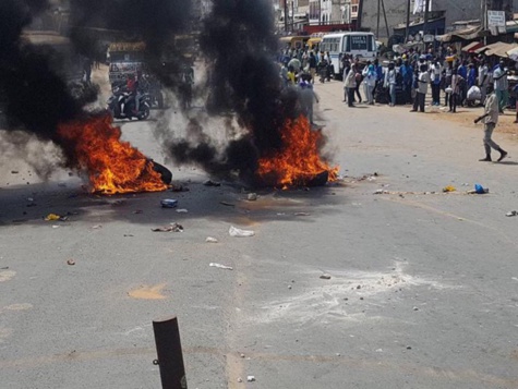 Images exclusives à Djiddah Thiaroye Kao après l'arrestation des 6 militants du Grand Parti par la police