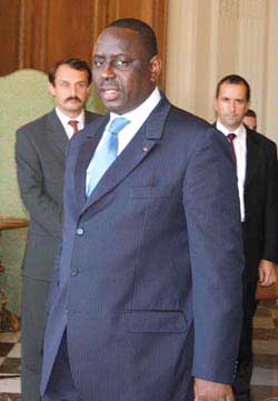 VENU AU SENEGAL POUR LES ELECTIONS LOCALES DE MARS 2009:Abdoulaye Sally Sall, le représentant de l’Apr au Gabon, victime de tracasseries