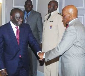 ABDOULAYE WADE, IDRISSA SECK, comme père et fils (Jeune Afrique)