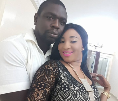 12 photos : Baboye Mbarodi en galante compagnie