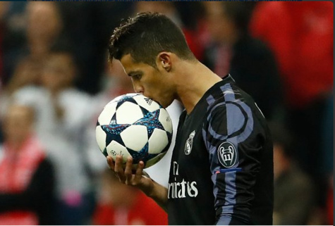 Cristiano Ronaldo a marqué 5 buts en 5 confrontations face au Bayern Munich en Ligue des Champions. Habitué.
