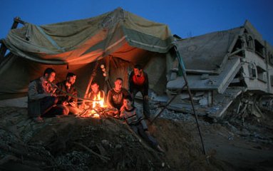 Ilan Pappe : "Israël emprisonne Gaza pour faire fuir les Palestiniens"