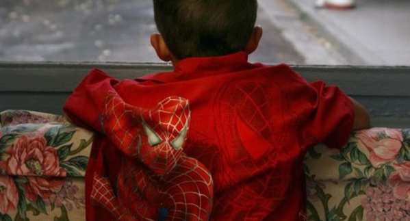 Elle déménage et oublie son enfant de 7 ans à l'école