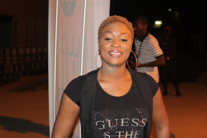 Titi et sa nouvelle coiffure, en communion avec ses fans à la Place de France (Thiès)