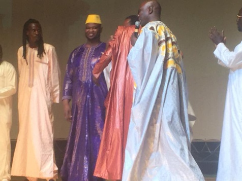 Revivez en images la soirée "Référendum Wiri Wiri" de la troupe "Soleil Levant" au Grand théâtre 