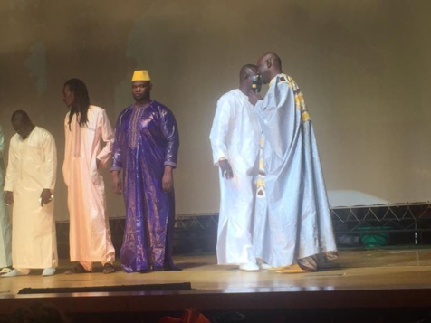 Revivez en images la soirée "Référendum Wiri Wiri" de la troupe "Soleil Levant" au Grand théâtre 