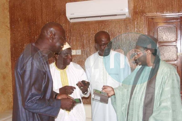 Une délégation des proches du Maire de Dakar s'est rendue à la cité El hadji Oumar Tall à Ouakam