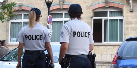 Montreuil : armé d'une hache et d'un couteau, un lycéen prend sa classe en otage
