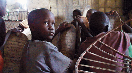 ( Vidéo Intégrale) Les enfants perdus de M'bour : Les enfants de la violence