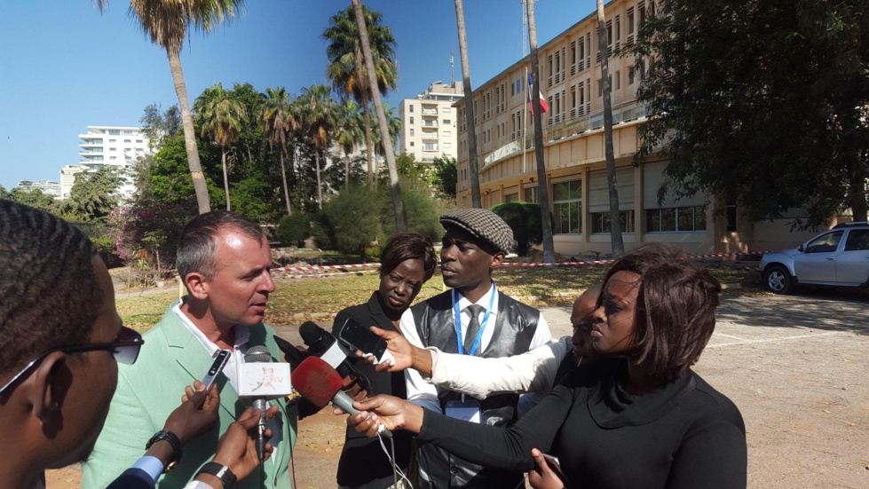 Interview du Consul Général de France, Olivier Serot-Almeras, à la presse sénégalaise