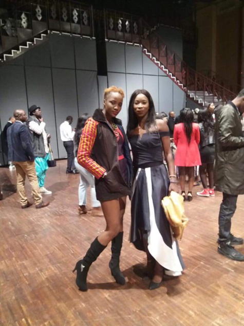 4 photos : Eva chon de la 2stv et Ngoné Ndiaye London vous font coucou