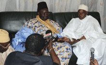 Me abdoulaye WADE A TIVAOUANE - SERIGNE MANSOUR SY : « Votre visite nous honore »