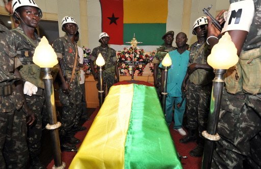 Les funérailles nationales du président bissau-guinéen Joao Bernardo Vieira ont débuté mardi au siège de l'Assemblée nationale populaire, huit jours après son assassinat, a constaté une journaliste de l'AFP.