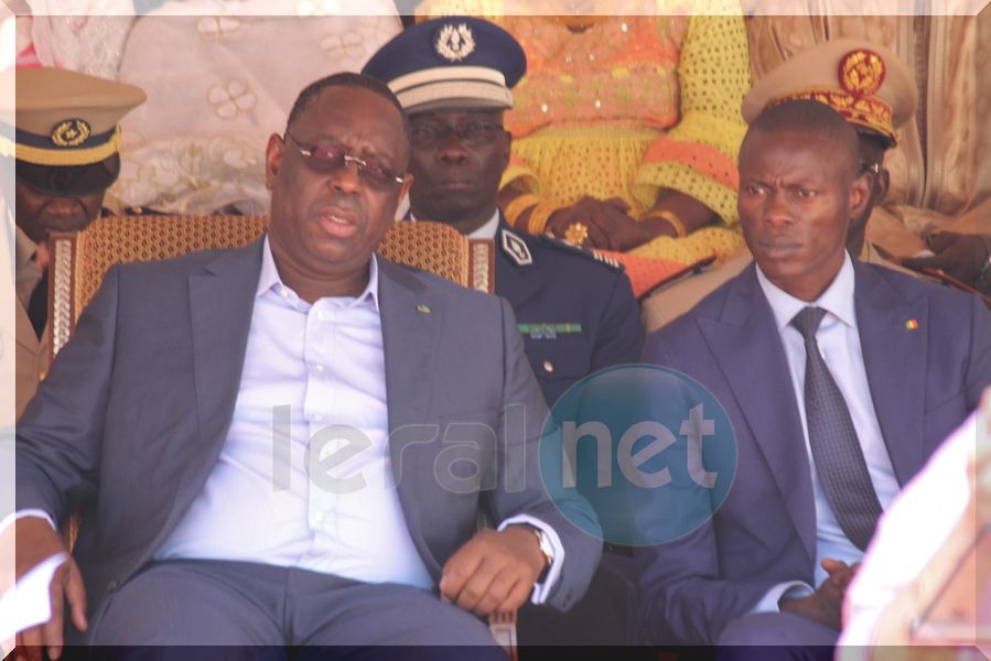  Pose de la première pierre des travaux de restructuration de la "Cité Baraka" par S.E Monsieur Macky Sall président de la république.