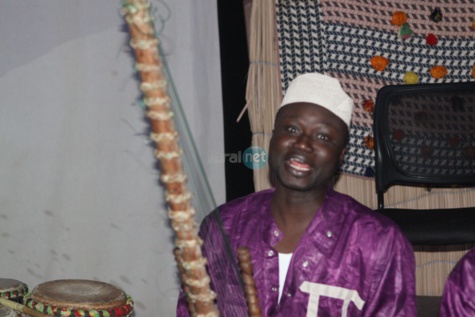 Les rythmes traditionnels et ses instruments, nous sommes au théâtre national Daniel Sorano