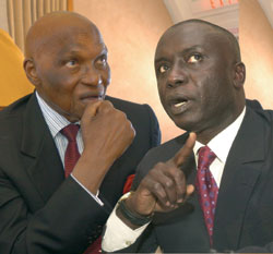 ME ABDOULAYE WADE RECOIT EN AUDIENCE ALIOUNE BADARA NIANG:Négociations autour du retour d’Idrissa Seck ?